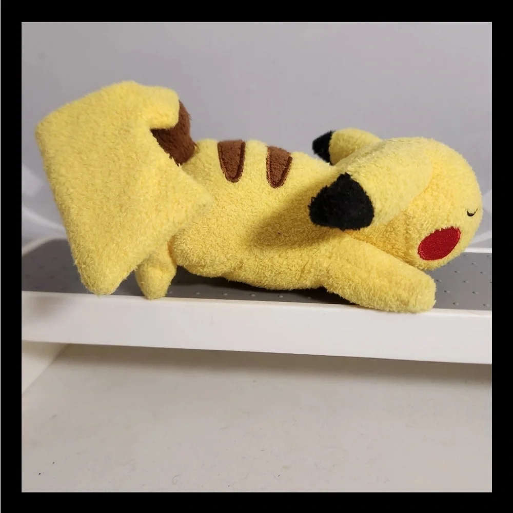 Nintendo Game Freak Sleeping Pikachu Stuffed Plush Toy 5” Mini Plush